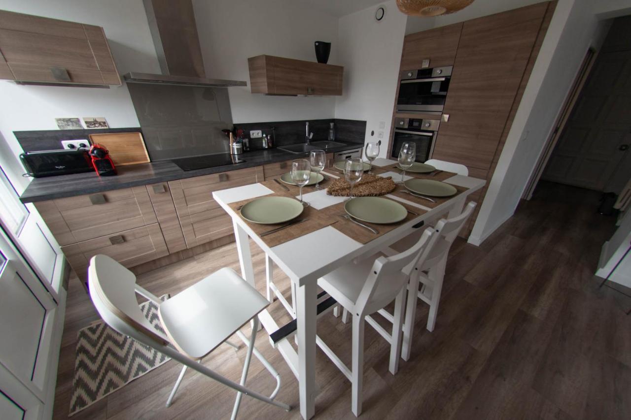 Le Jules Favre Apartment Tours